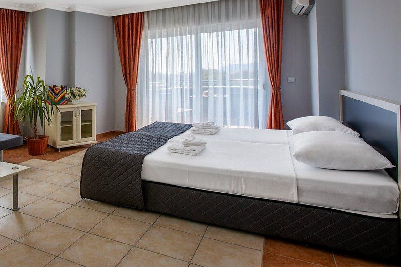 Отель Royalisa 3*